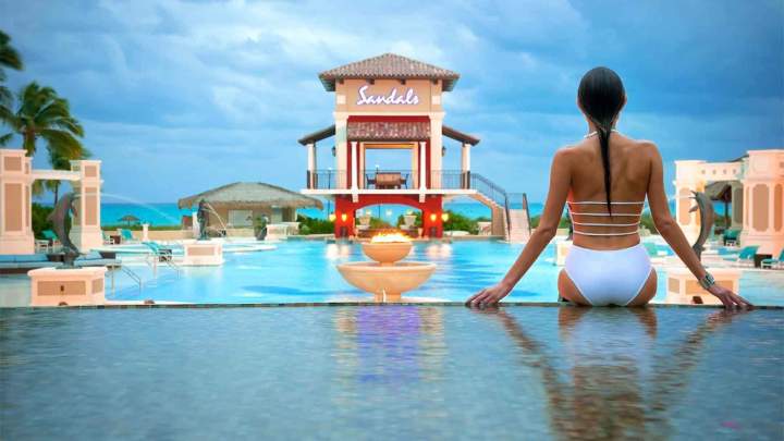 Piscine principale Sandals Royal Bahamian Sainte-Adèle